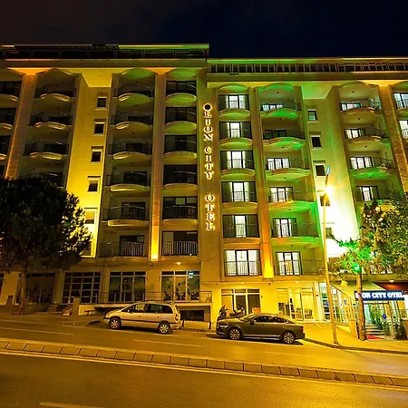 Hotel Lion 3*