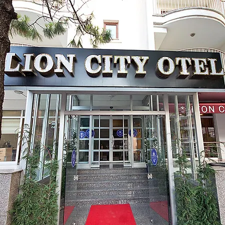 Lion Hotel 3*