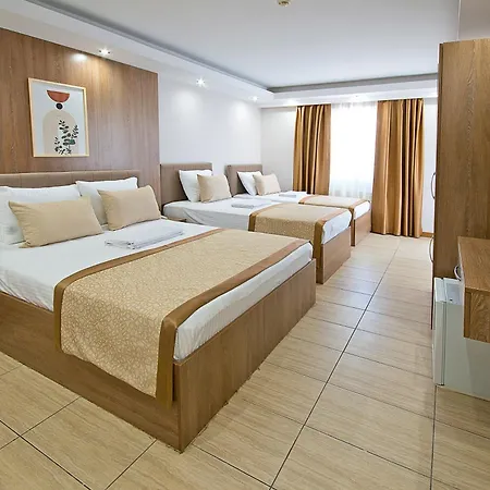 Lion Hotel Büyükçekmece